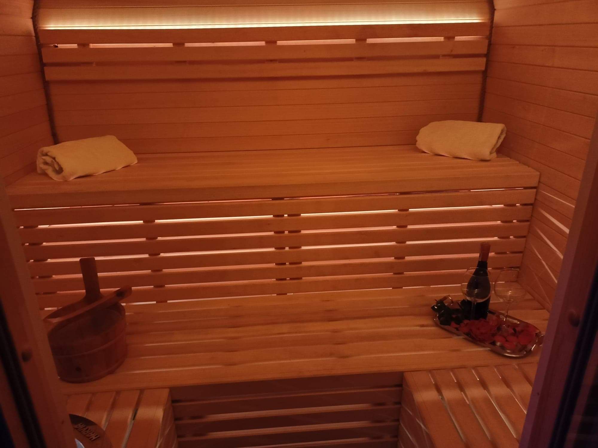 sauna, sauna ogrodowa , sauna fińska , piwniczka ogrodowa, ziemianka