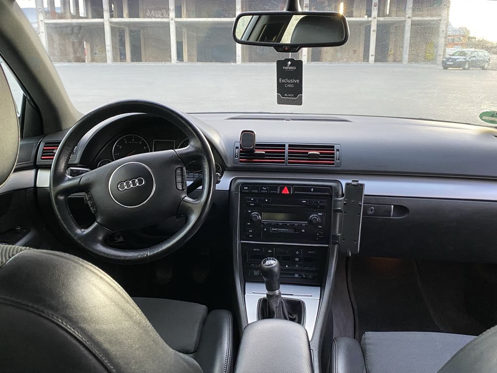 Audi A4 B6 2003 2.0 бензин