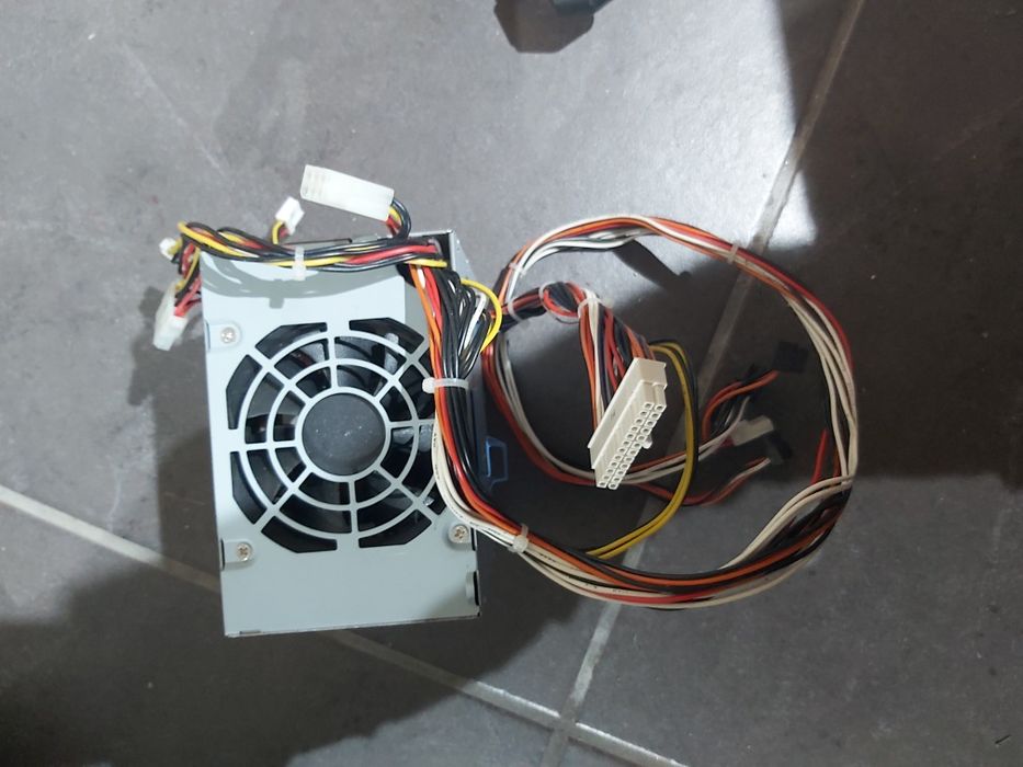 Fonte de alimentação Dell 375w