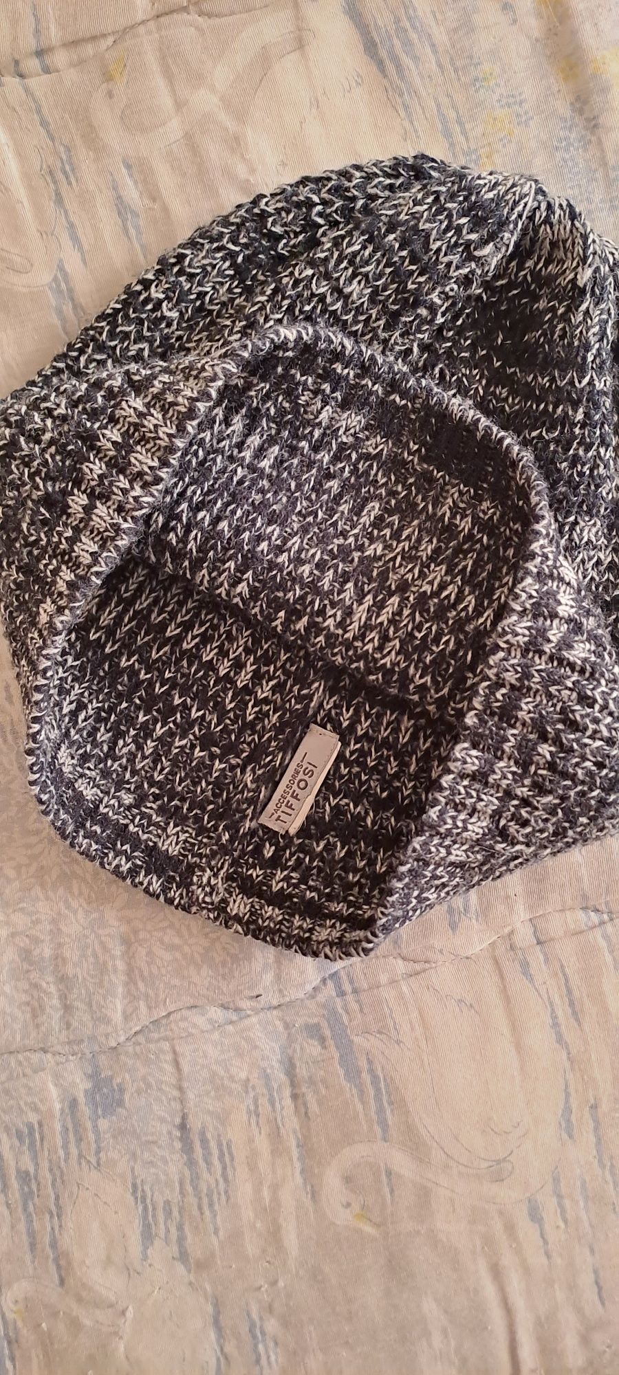 Gorro cinzento Tiffosi