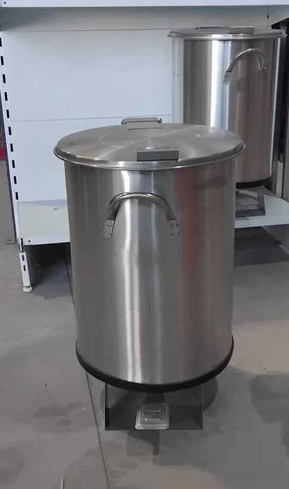 Balde de Rodas e Pedal de 50Litros - NOVO