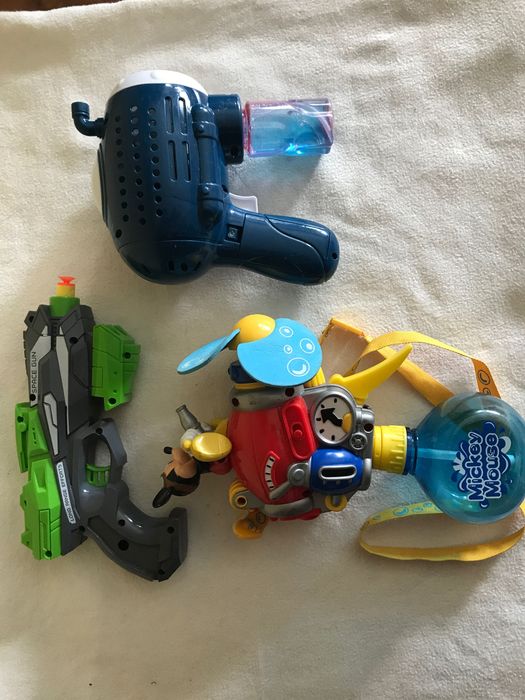 Пистолеты Nerf Revreaper , super soaker, разные водяные пистолеты