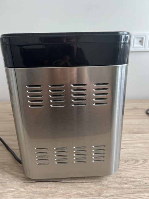 Хлібопічка Gorenje BM1400E