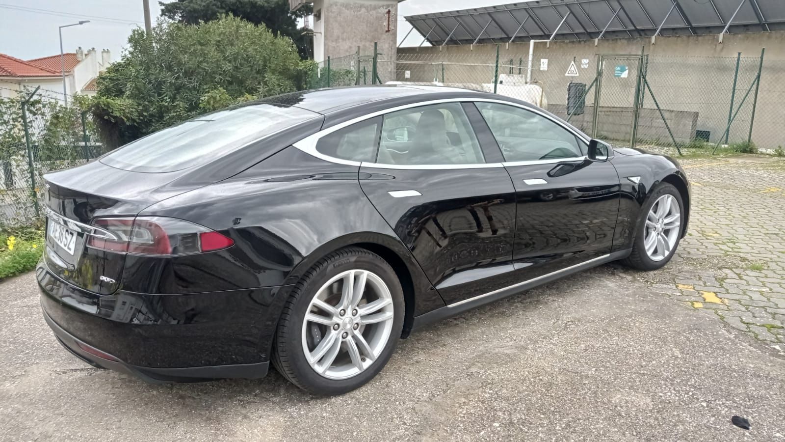 Tesla Model S 90D