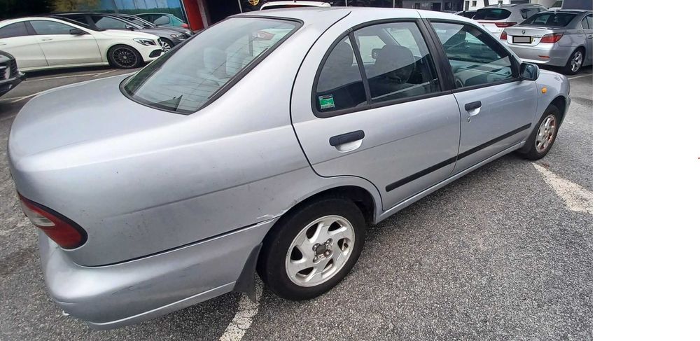Nissan Almera 1999