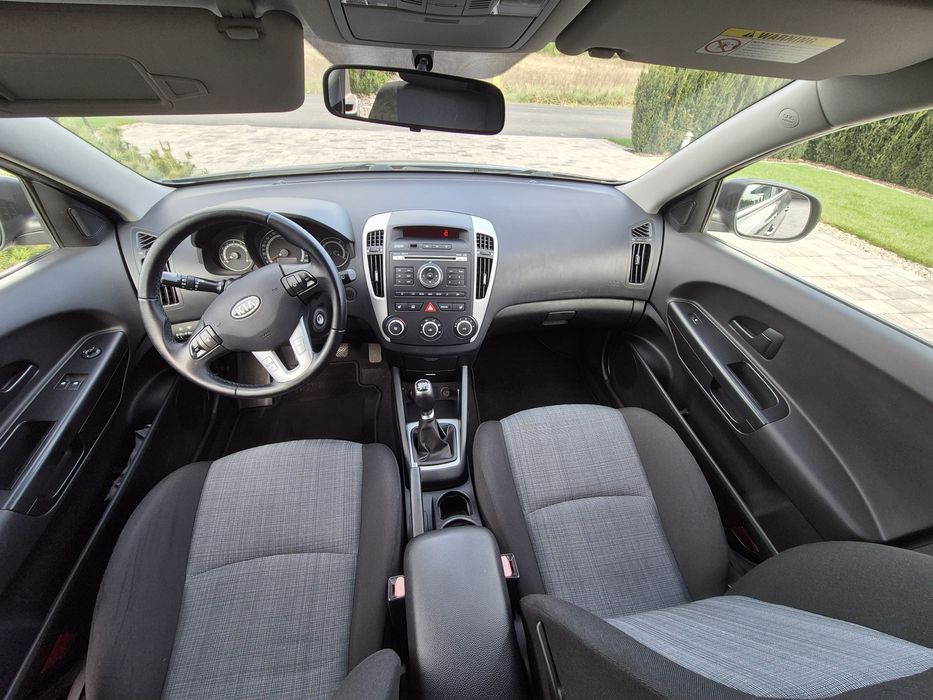 KIA CEE'D Lift‼️1.4 Benzyna Super Stan Klimatyzacja Grzane Fotele Komp