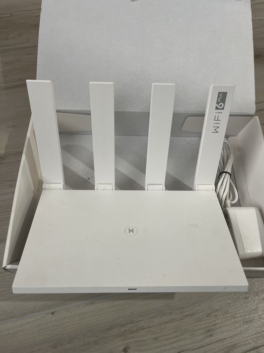 Бездротовий маршрутизатор Wi-Fi 6 HUAWEI