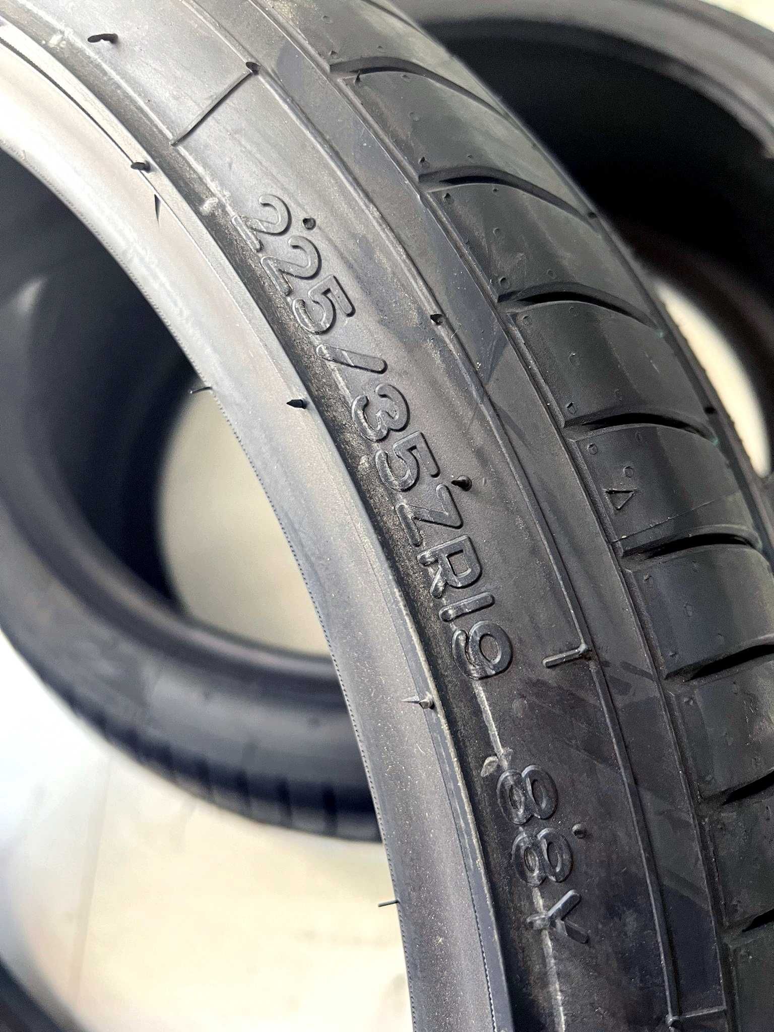 Pneus Star Performer UHP - 225/35/19 - NOVOS