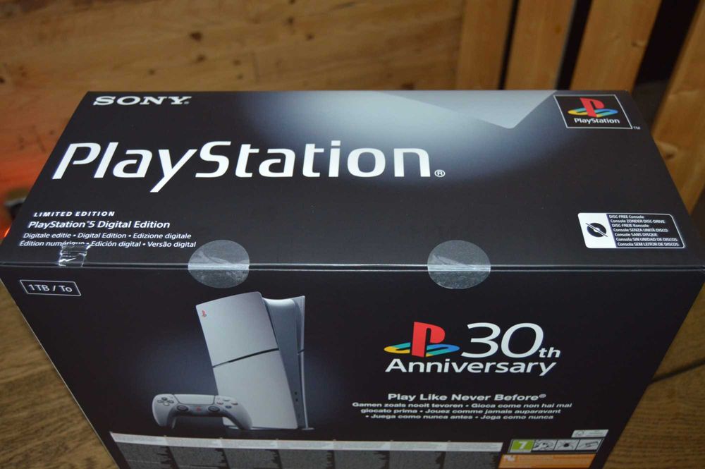 Sony PS5 Playstation 5 slim aniversário edition - Digital - Nova