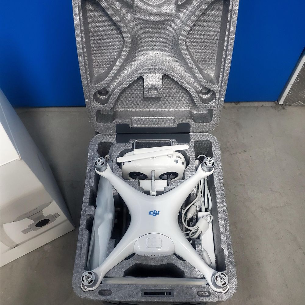 Drone DJI Phantom 4 Pro