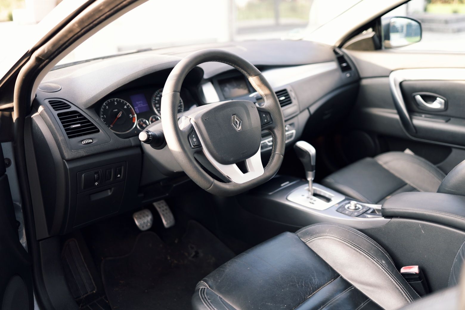 Laguna Coupe 3.0d 4 Control