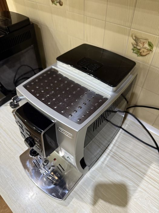 Кавомашина Delonghi