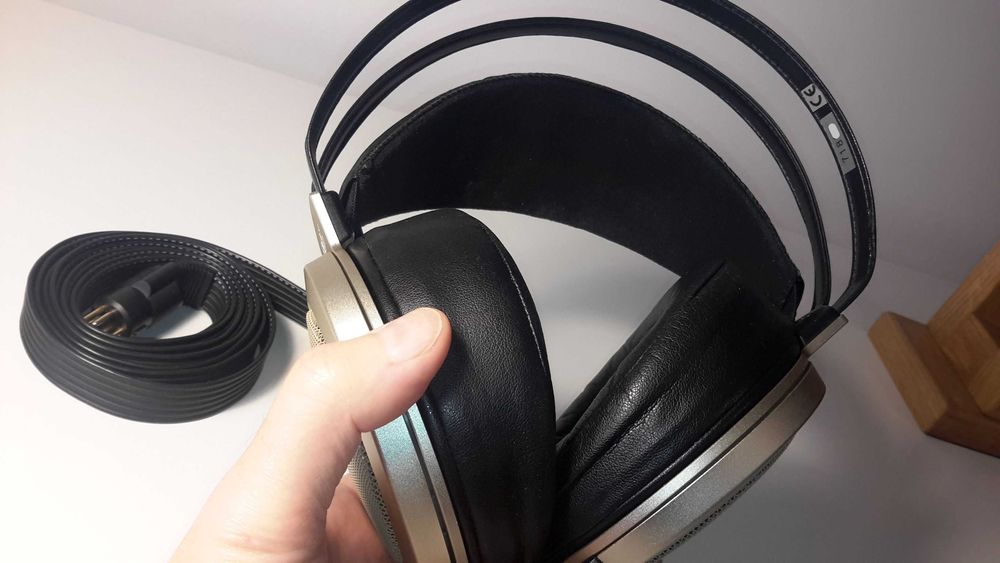 Stax SR-007 mk1 (złoto-czarne)