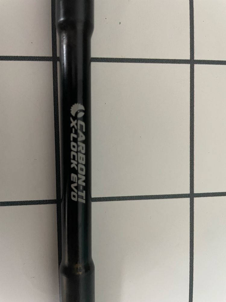 Carbon-TI apertos de roda p/ Trek Emonda