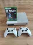 Xbox one s 1 TB *2 pady* FIFA 24