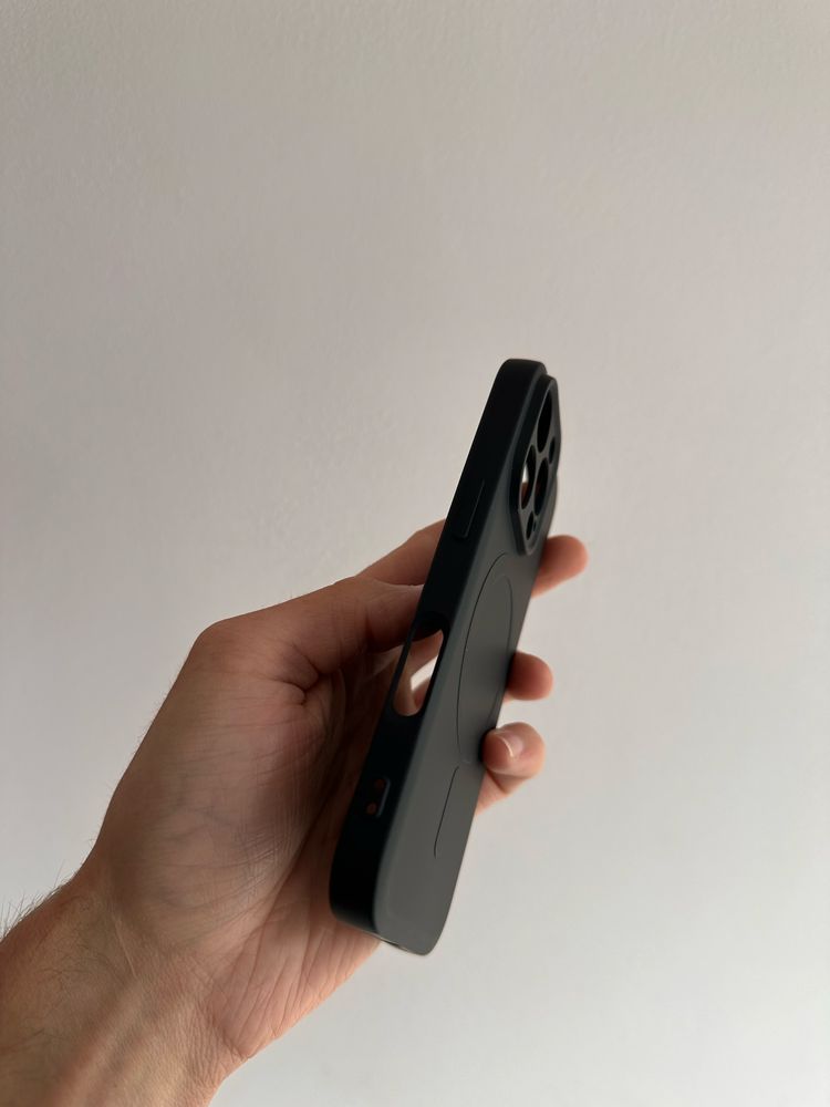 Etui Silicon MagSafe czarne do IPHONE 16 PRO