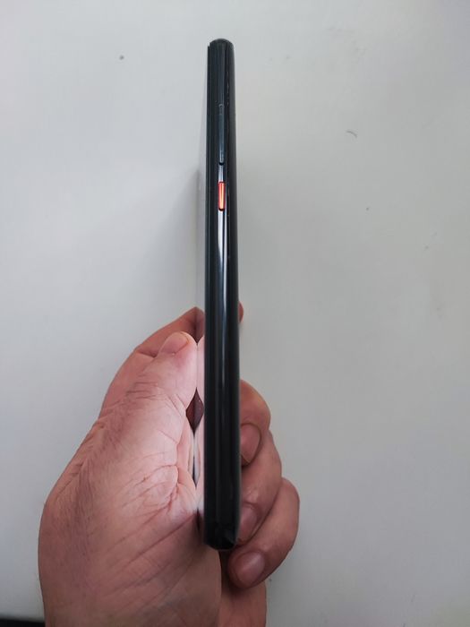 Xiaomi mi 9t pro/ redmi k20 pro 6/64 carbon black добрий стан орігінал