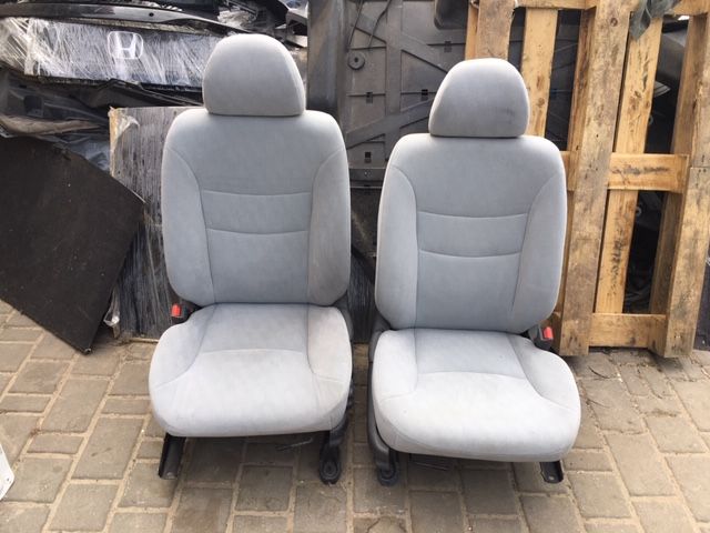 Honda City 2001- Fotele Przód Komplet
