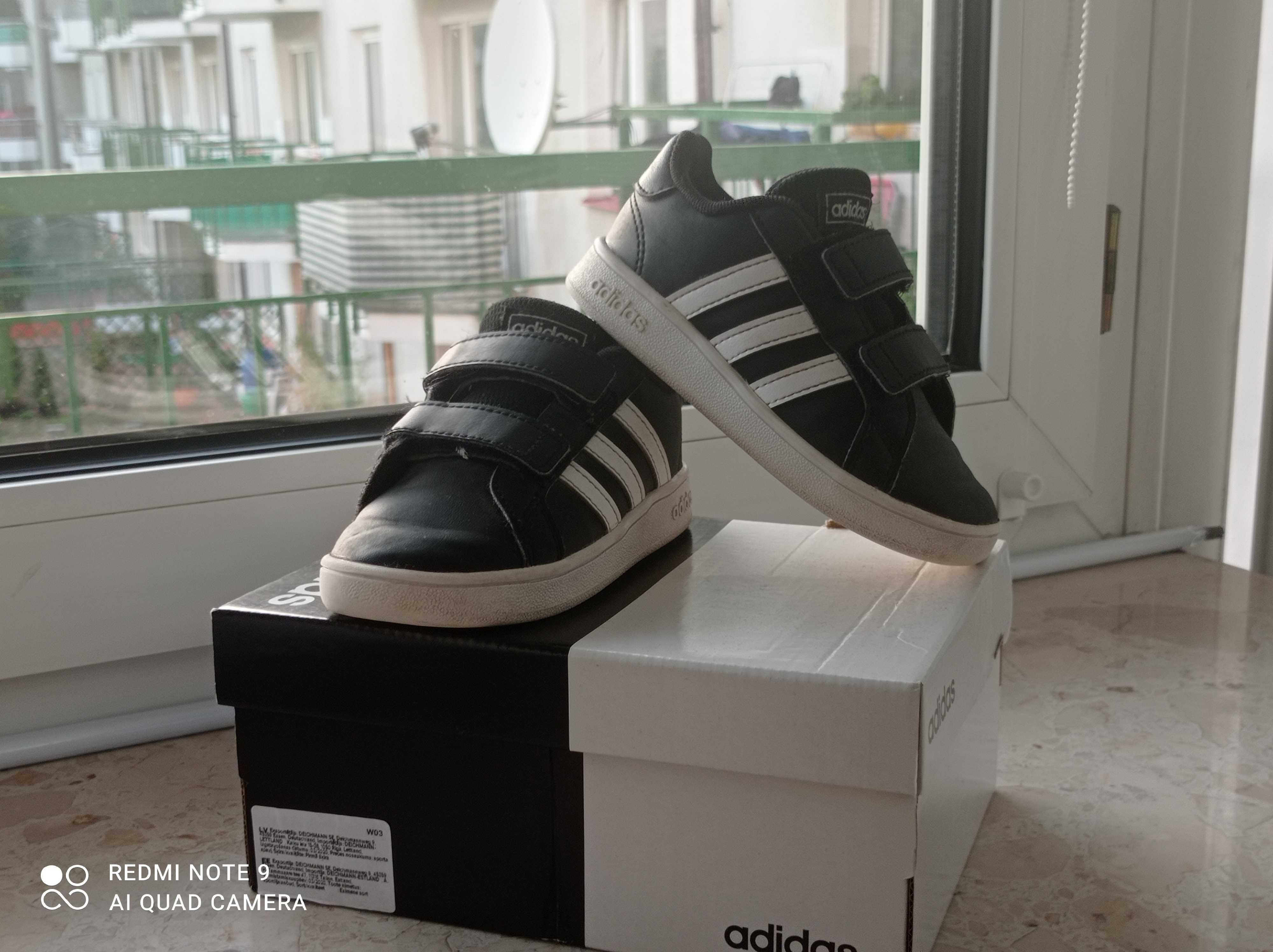 Buty dziecięce Adidas 24