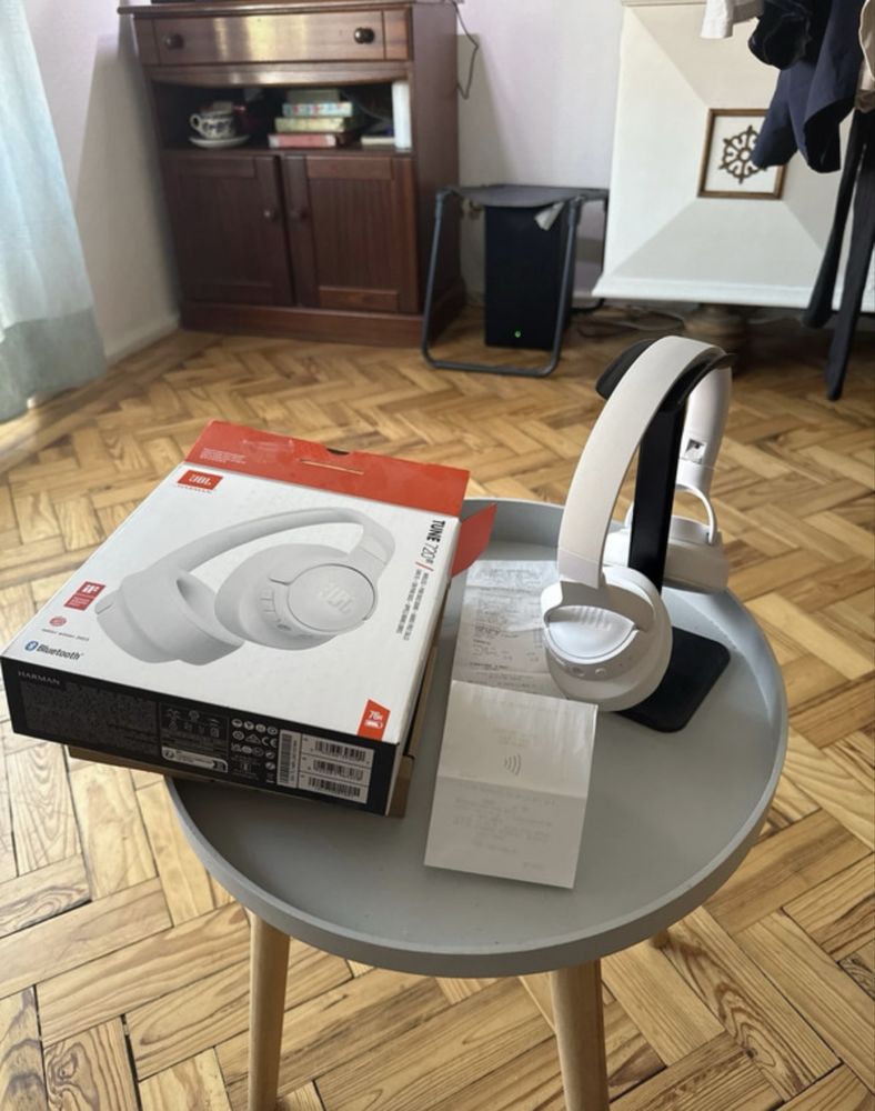 Phones NOVOS JBL Tune720BT