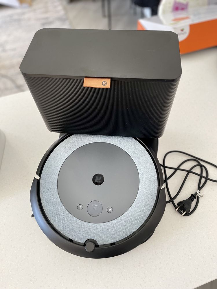 Робот пилосос iRobot Roomba Combo j5+ 6000 Па