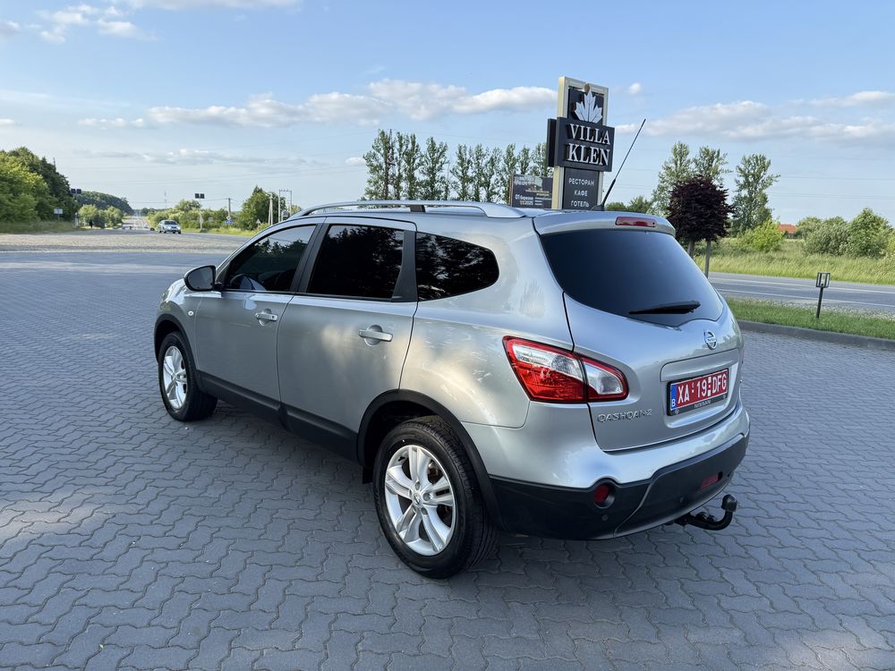 Nissan Qashqai +2. Свіжопригнаний, Розмитнений