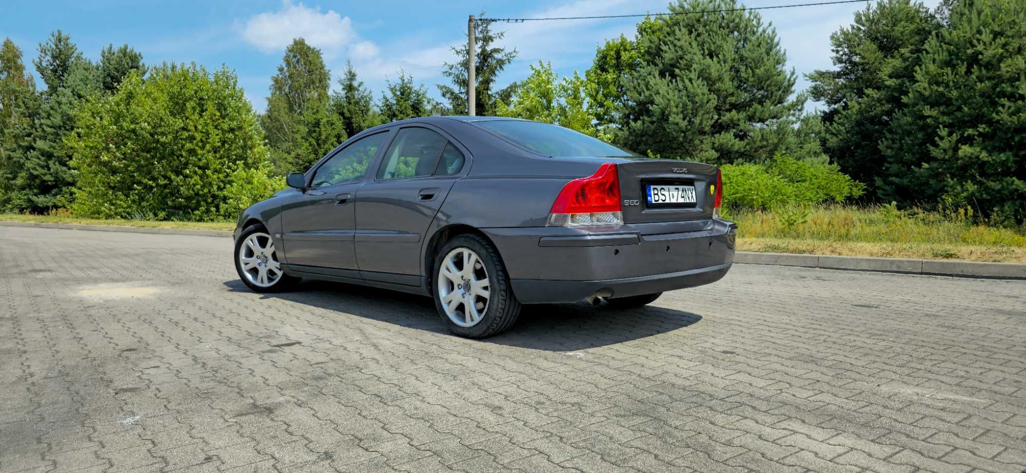 Volvo S60 2.4 140 KM