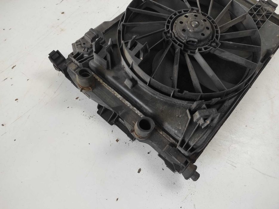 Renault Megane II 2 1.9 DCI Chłodnica Wody Wentylator