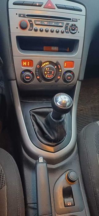 Peugeot 308 - 2008г