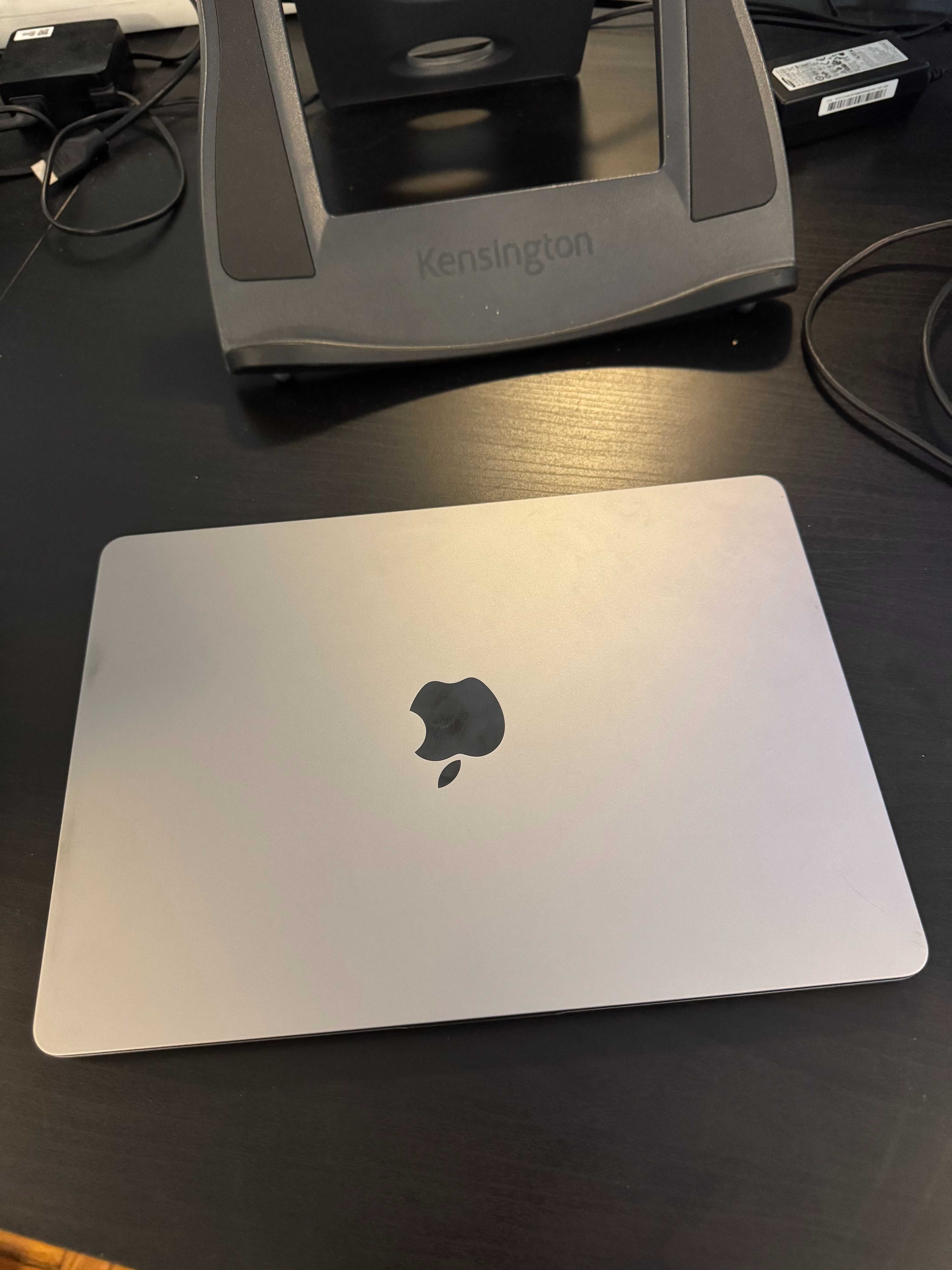 MacBook Air M2 (2022) / 8GB / 256GB