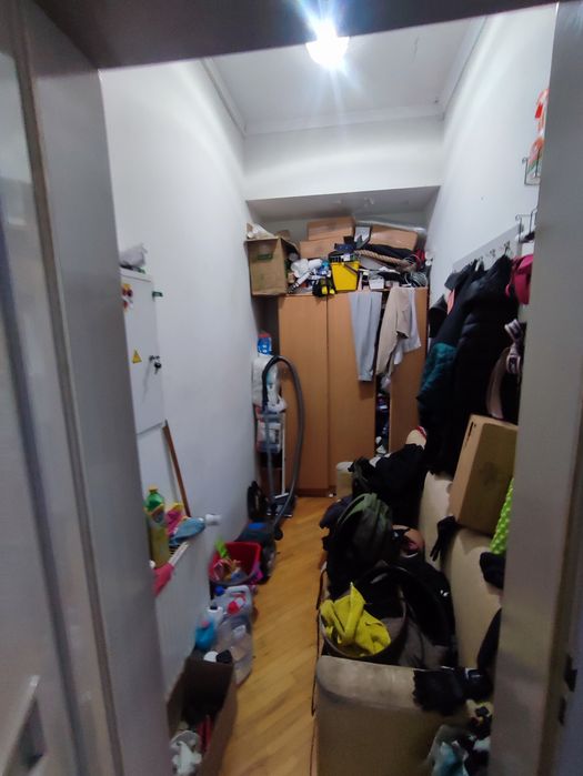 Продаж комерція центр міське озеро 1250$/м2