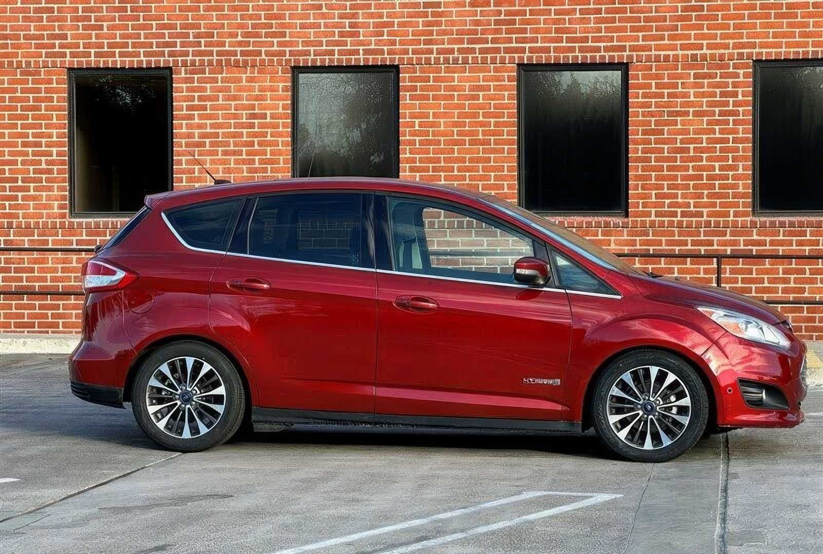 2018 Ford C-Max Titanium