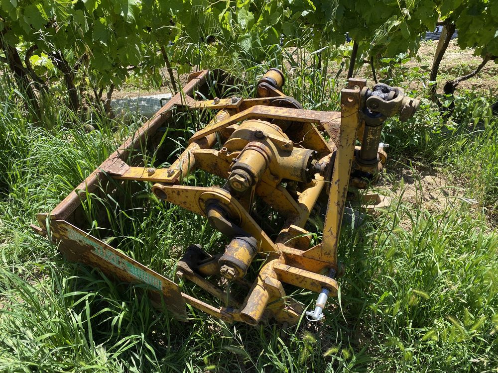 Serviços Agrícolas Terraplanagem Giratória Corte Arvores