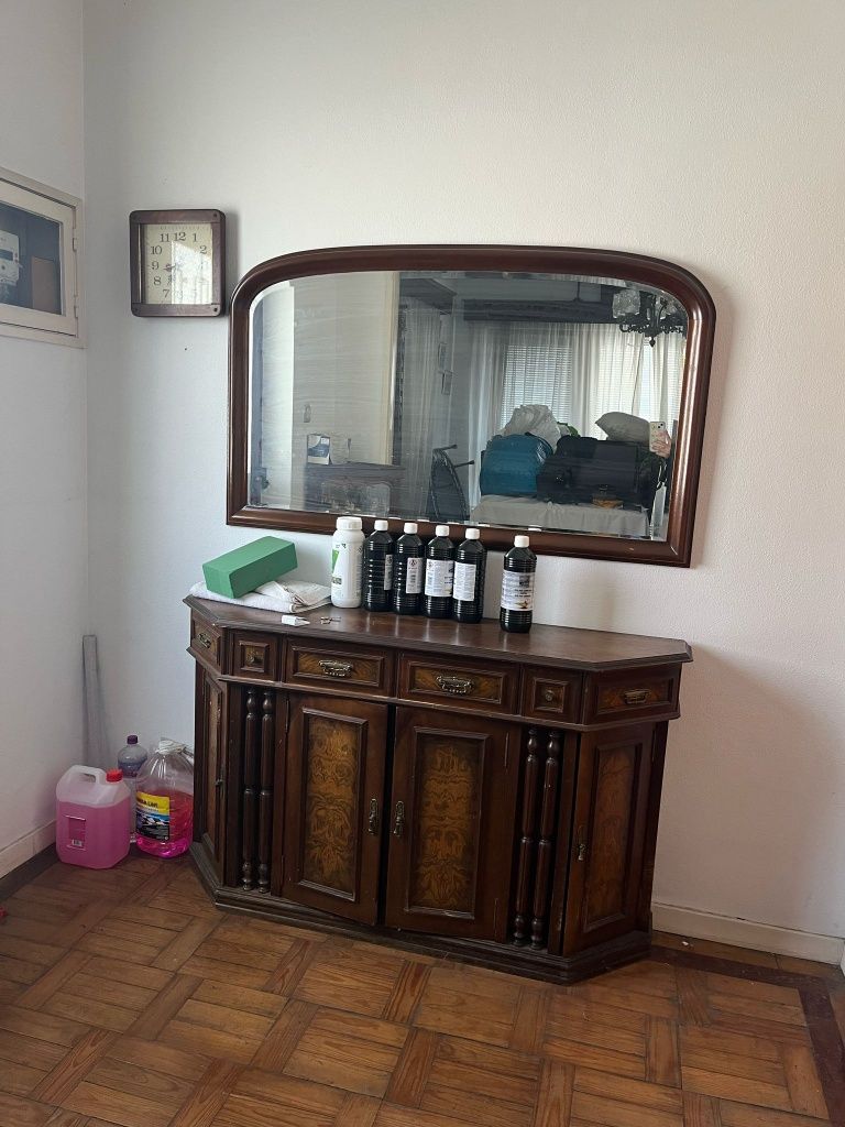 Móvel de entrada com espelho