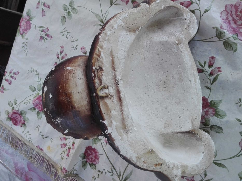 Продам бюст гіпсовий настенний.
