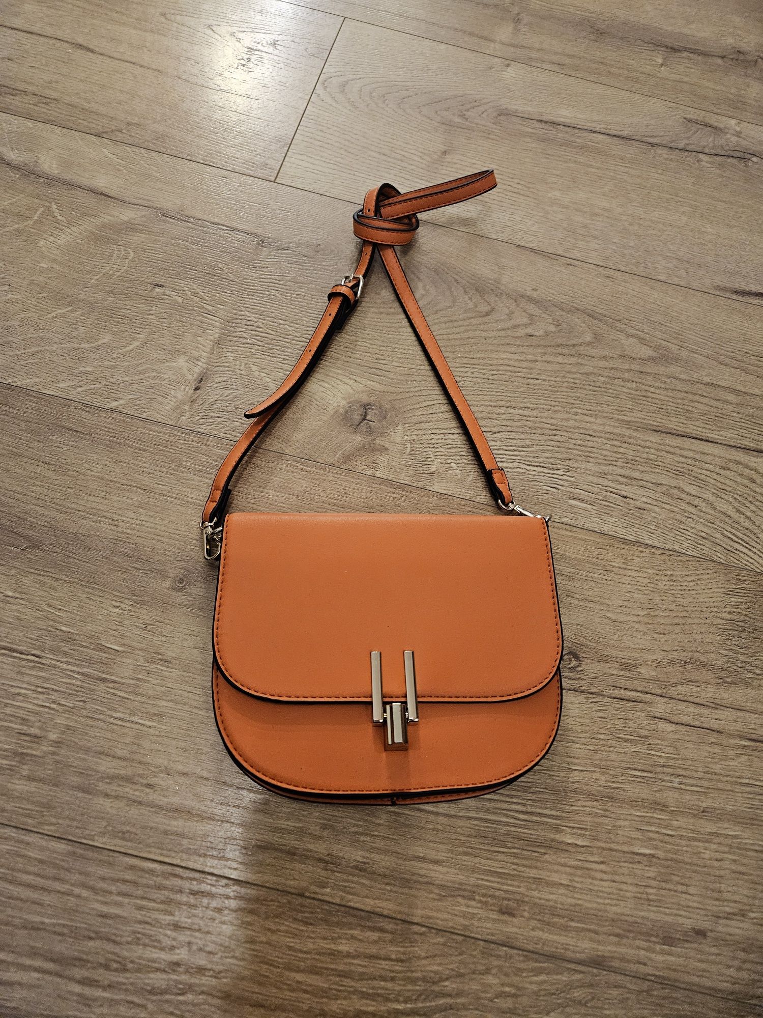 Torebka listonoszka mini 21×17cm pomarańczowa