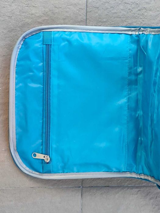 Saco bolsa transporte cosmética shampoos marca DOVE