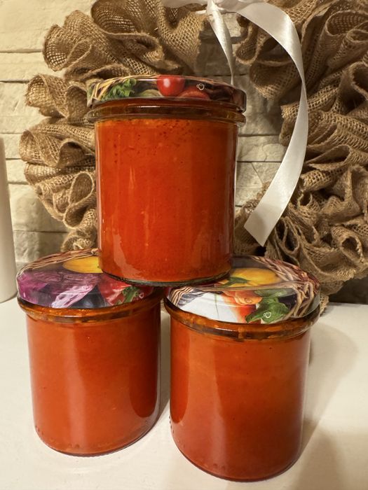 Domowy sos paprykowy.