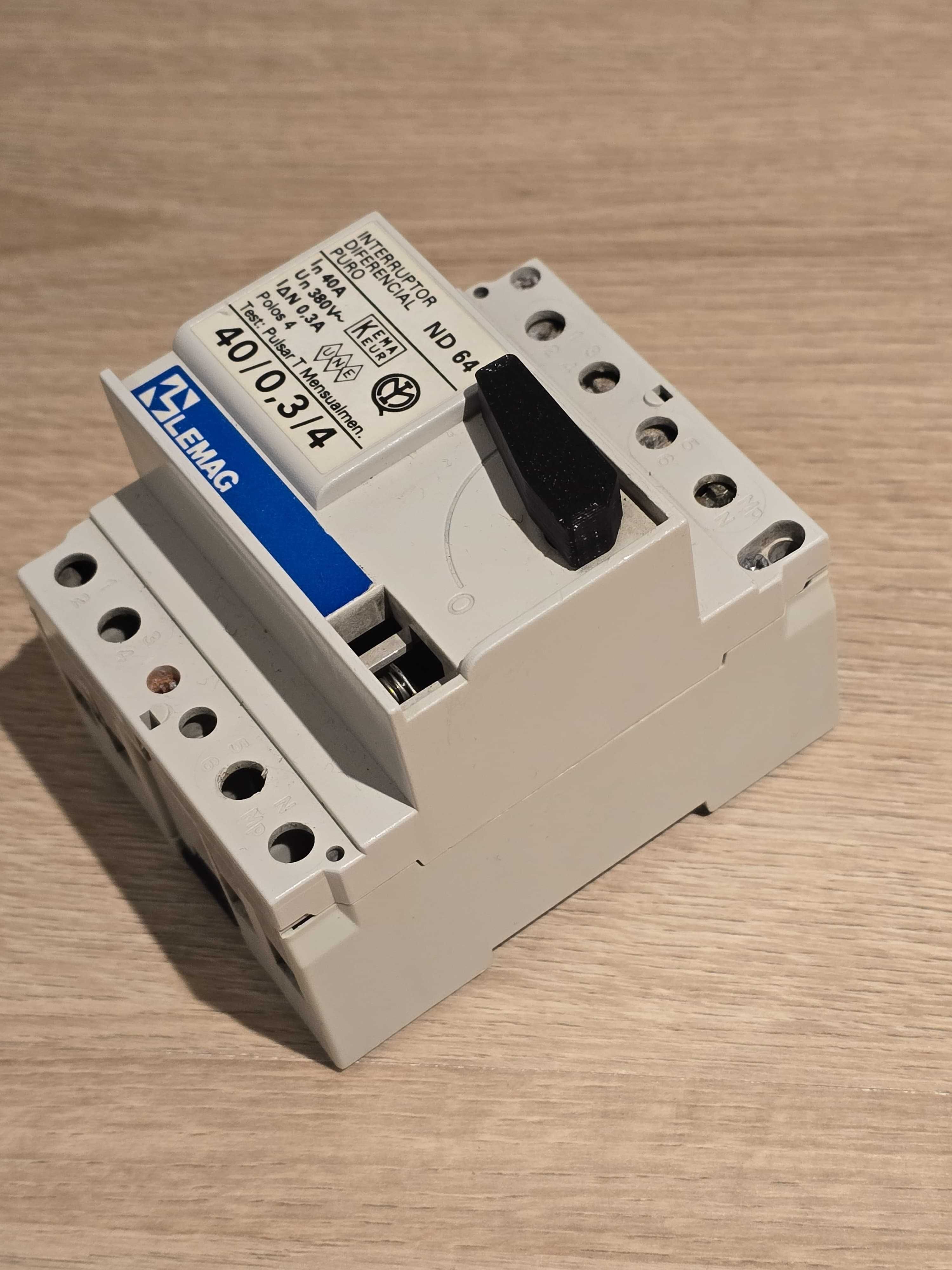 Interruptor Diferencial Lemag 40A/30mA 4 Polos 220v/380v