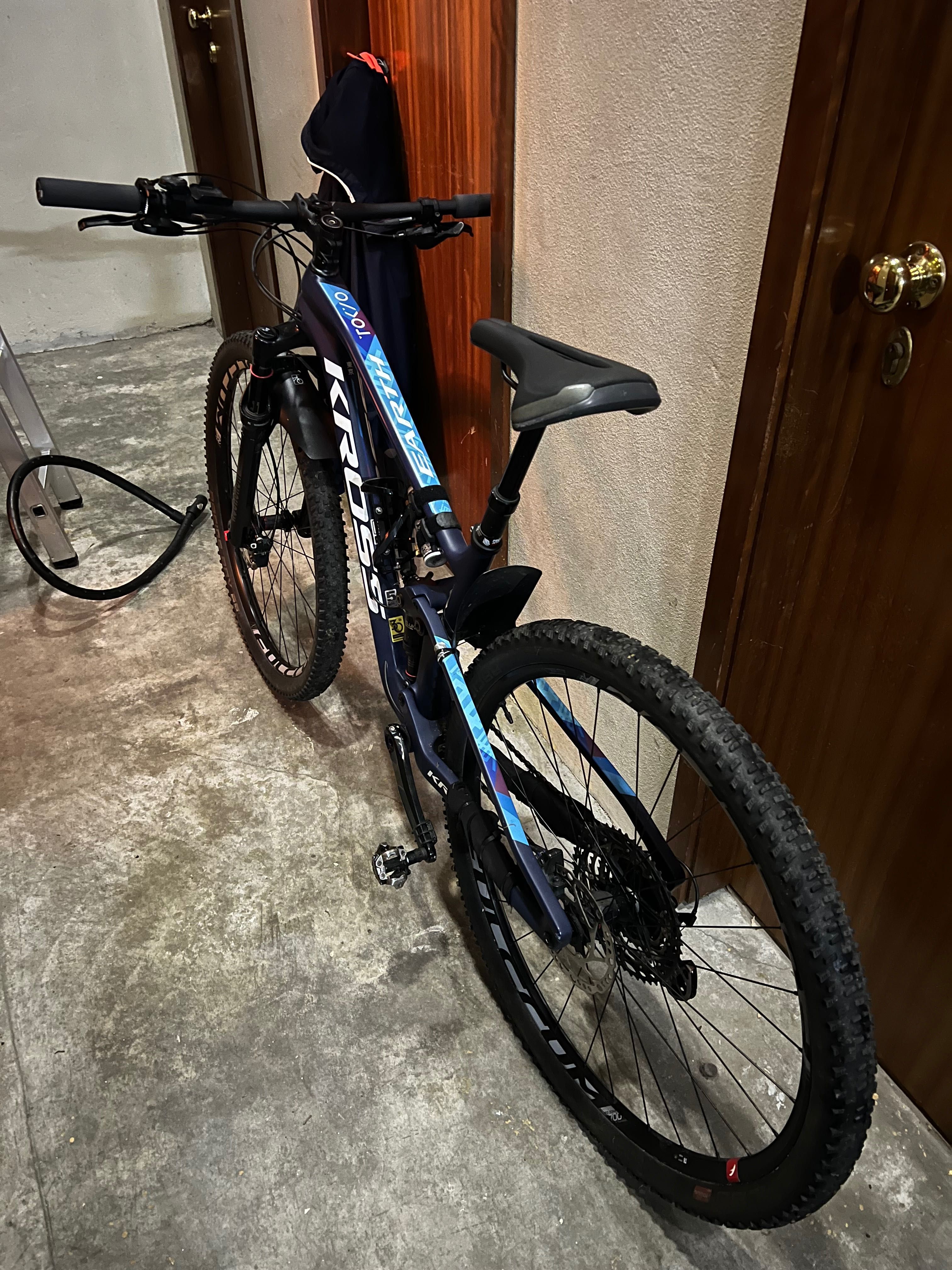 Bicicleta Kross Earth Tokyo Carbono Suspensão Total