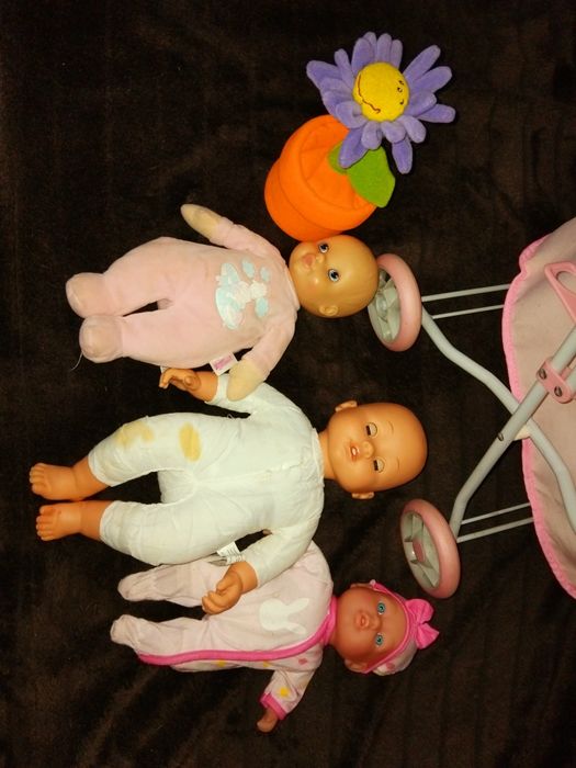 Коляска + 3 пупса