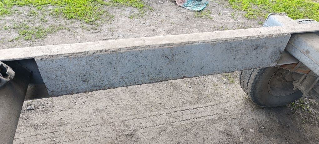 Прицеп тракторний 2ПТС4