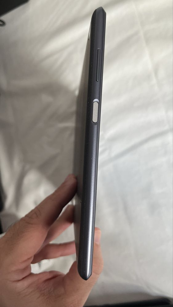 Tablet Lenovo 10" Android 8.1, 16GB, com carregador