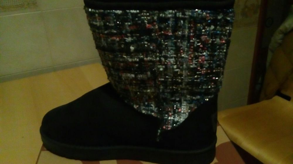 Botas de mulher novas