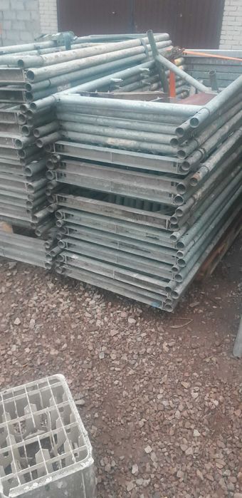 Rusztowanie Elewacyjne BOSTA Zobacz