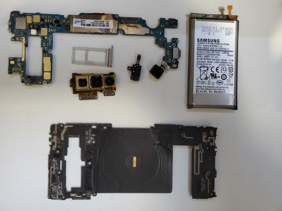 Samsung Galaxy S10 SM-G973 запчастини