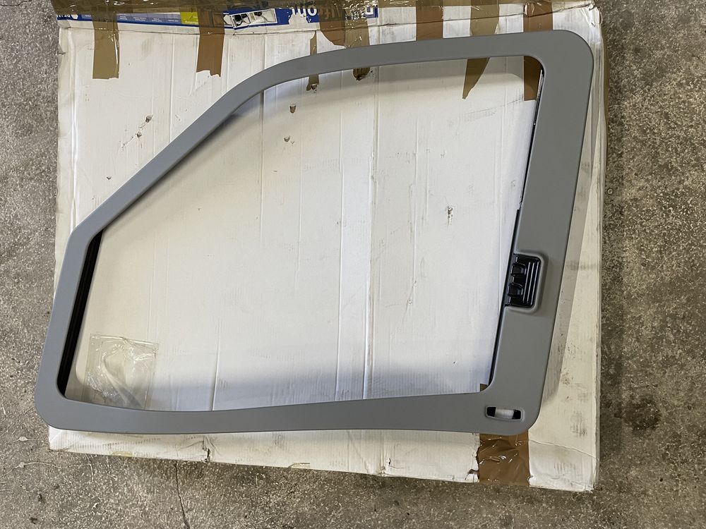 Sprinter 906 VW Crafter remifront prawa strona