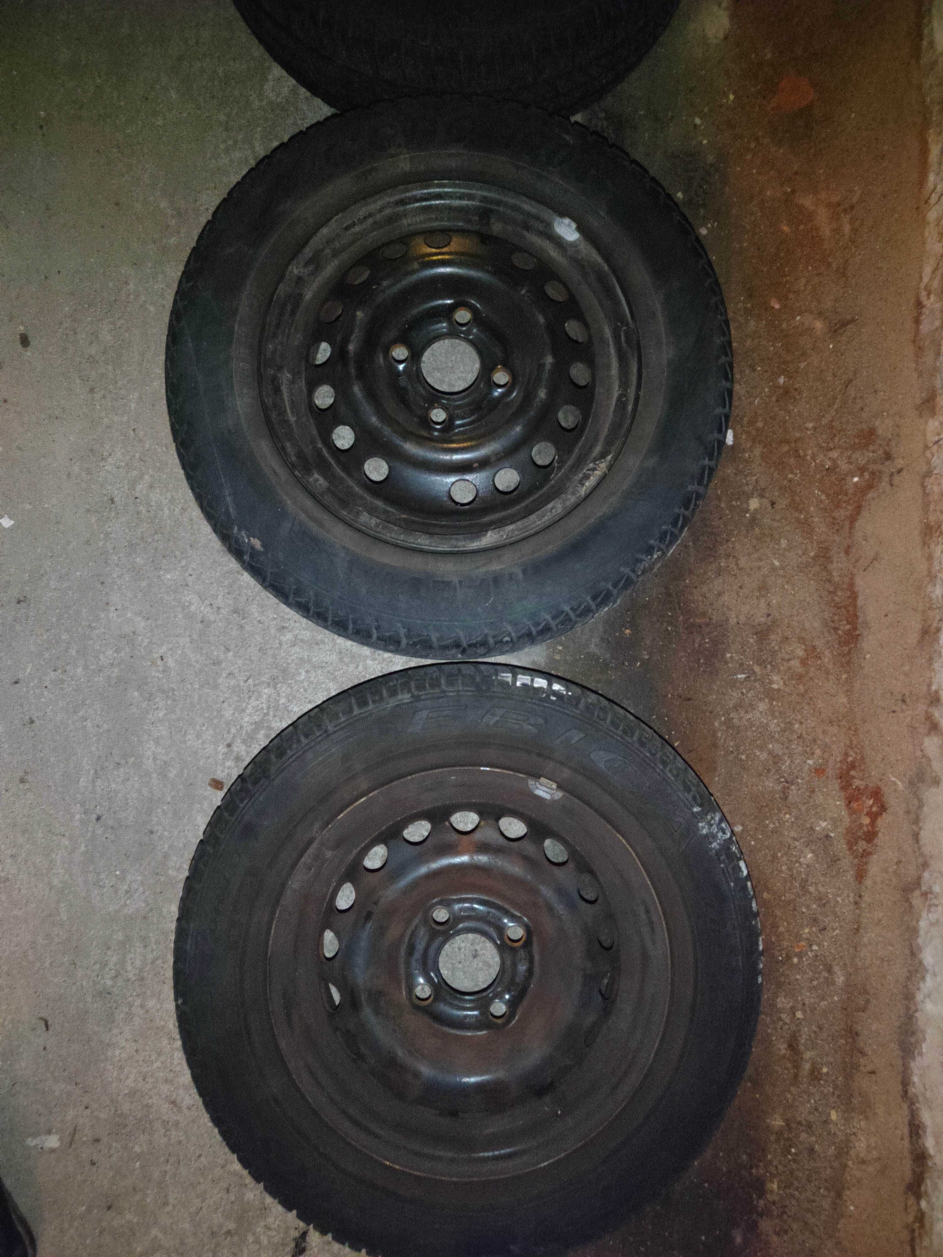 Felgi stalowe z Oponami 13" 4x100 + Lewarek, Klucz, Kołpaki