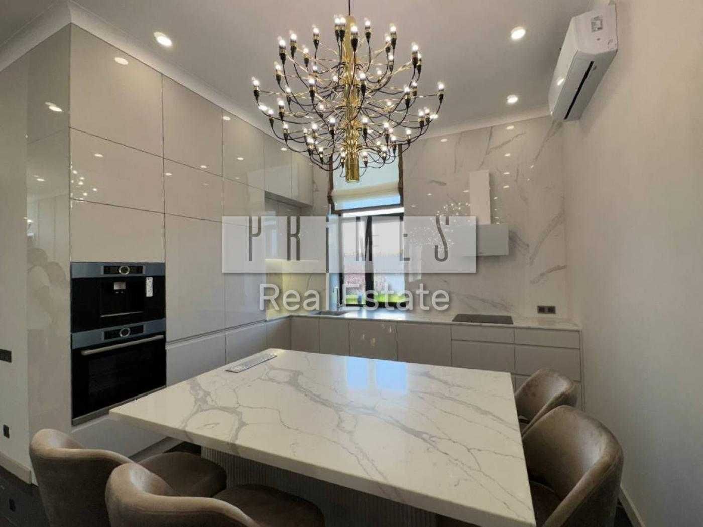Продається  4-к  будинок площею 240 м² у КМ Green Town ,с. Крушинка