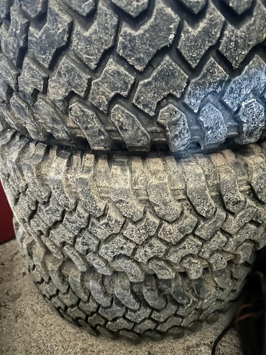 Jantes com Pneus incluidos com pouco uso